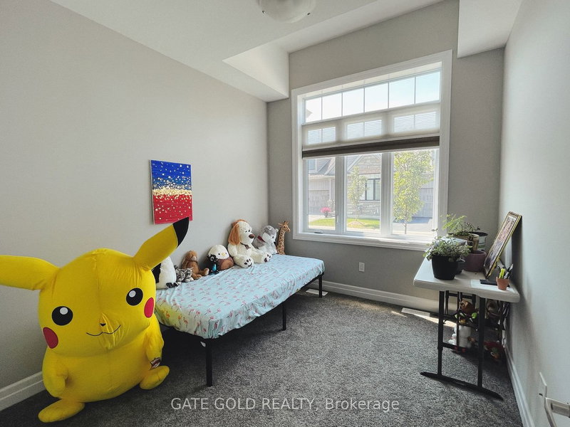 18 Borden Tr, Welland, L3C 0H1 | Image 3