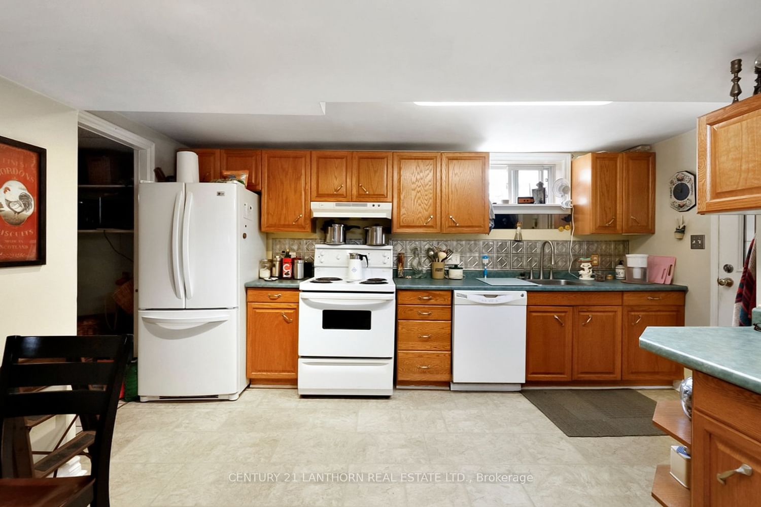 Listing Image 19