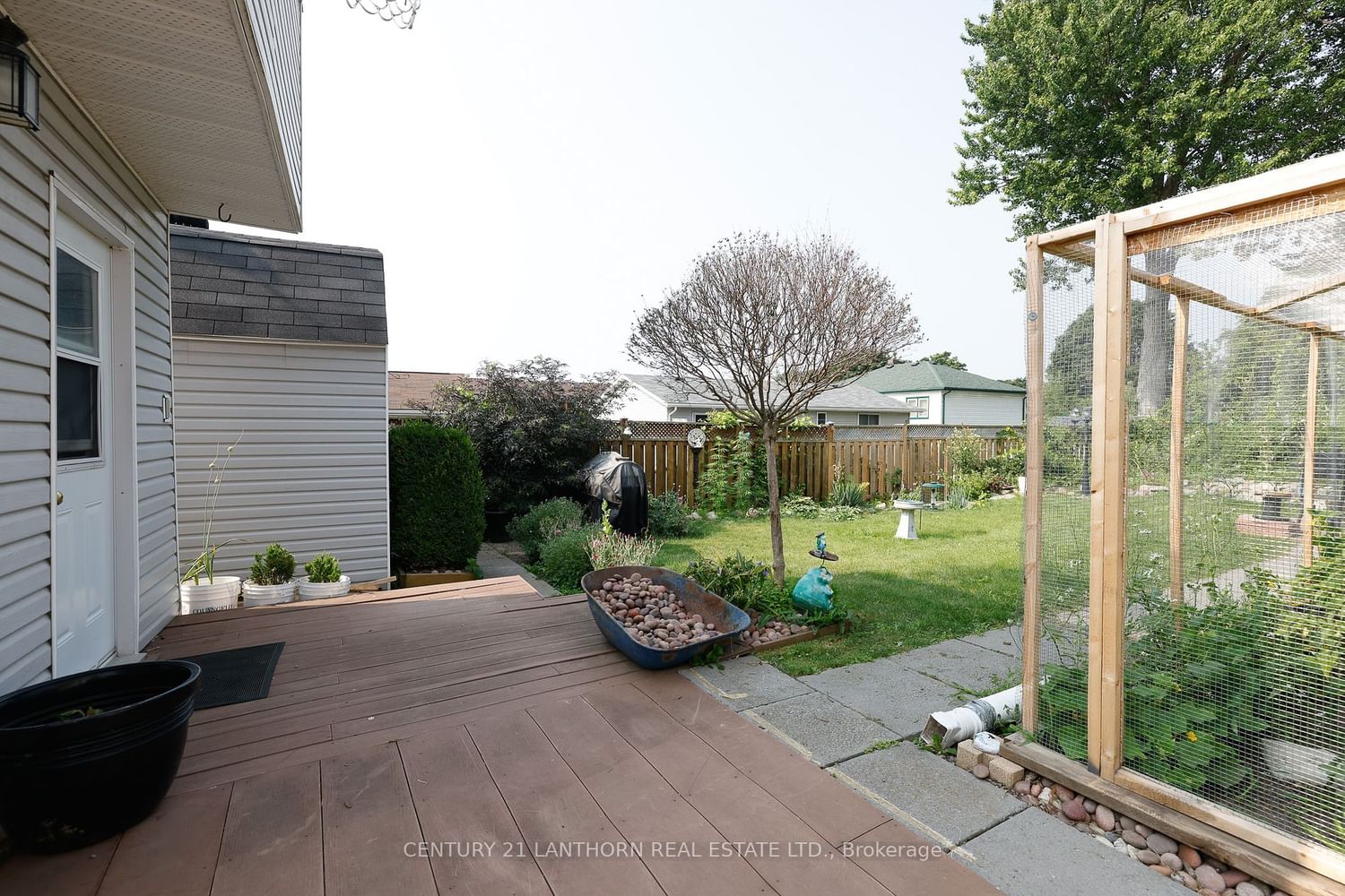 Listing Image 7