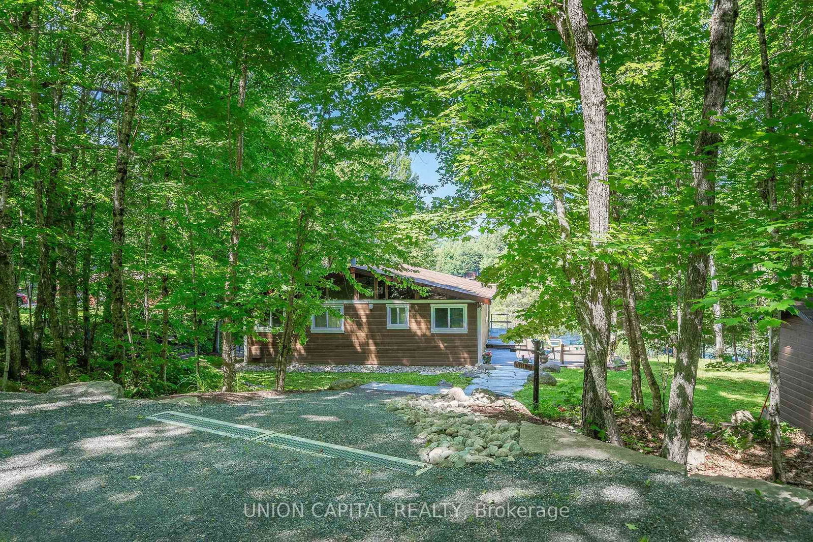 Detached House sold at 15 Sydney Trail, Huntsville, Chaffey, P1H 2J6 - MLS: X6723570