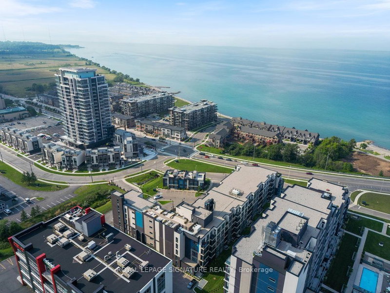 412 - 10 Concord Pl, Grimsby, L5M 0G6 | Image 2