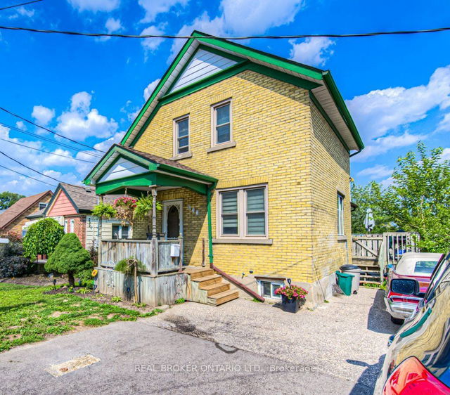 631 Stirling Avenue