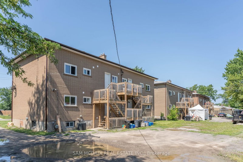 8418 Willoughby Dr, Niagara Falls, L2G 6X5 | Image 3