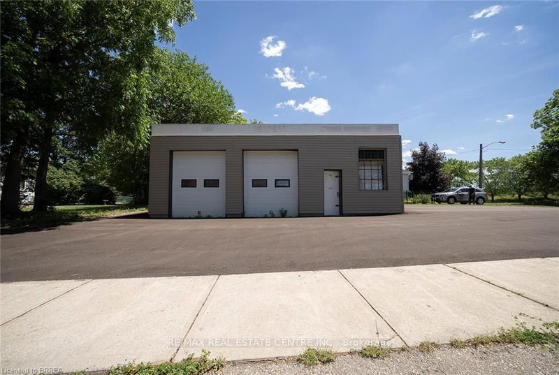 46 Kitchener Ave, Brantford, N3S 1A4 | Image 2