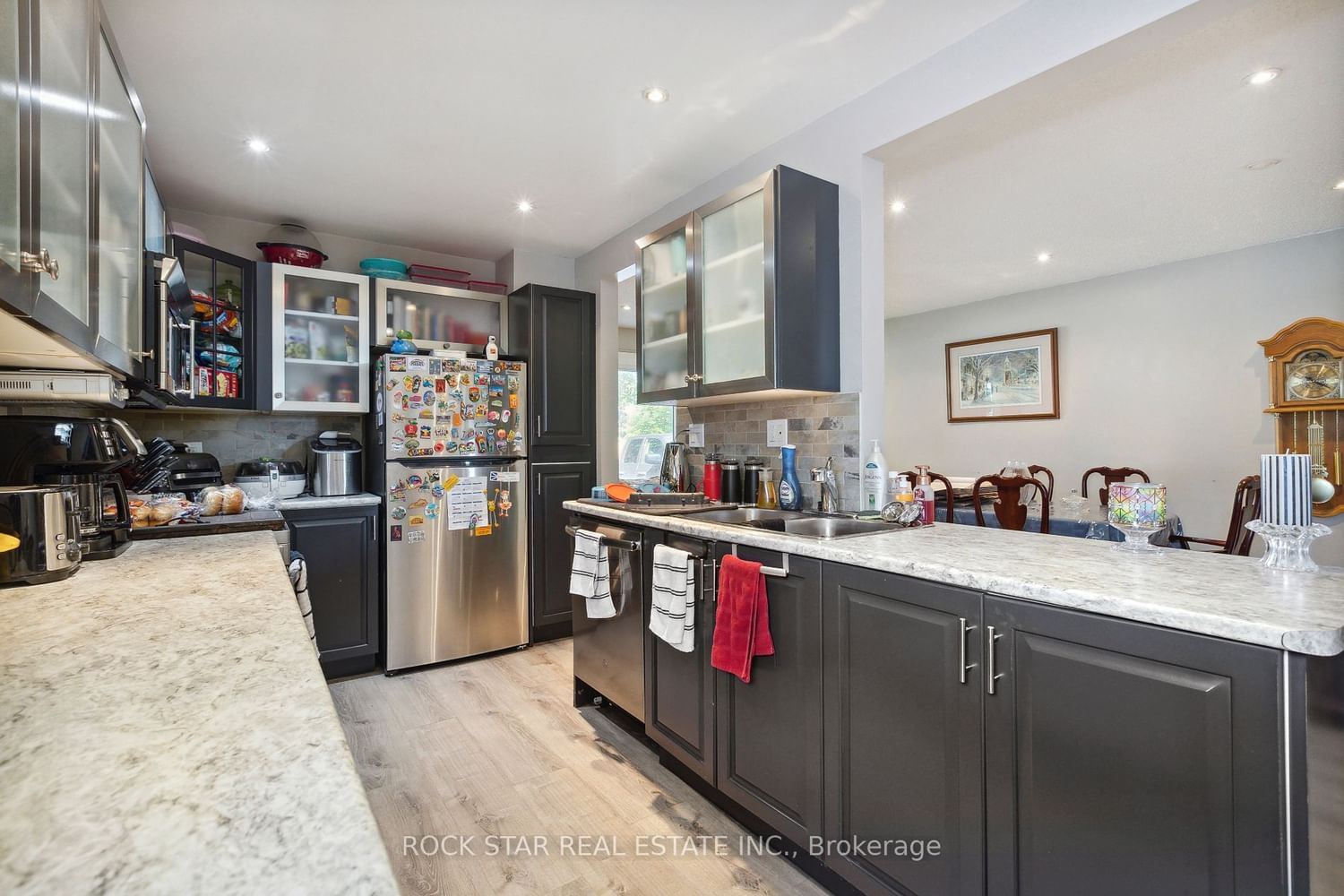 Listing Image 13