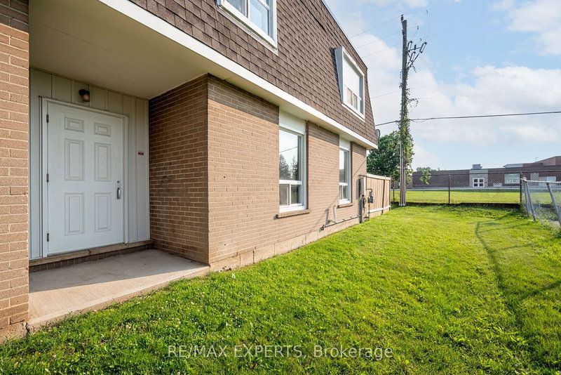 J - 766 Walter St, Cambridge, N3H 4P3 | Image 3