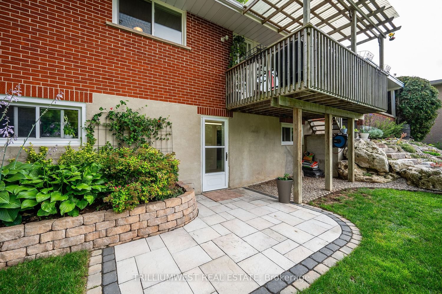 Listing Image 33