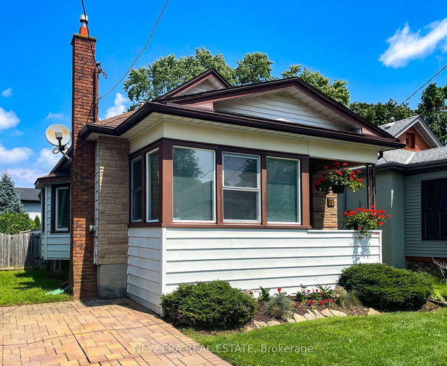 17 Stuart Avenue
