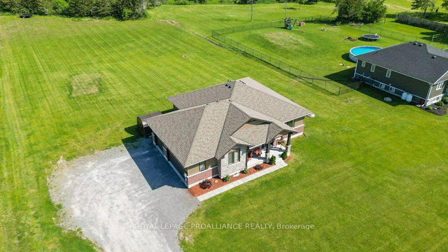 562 Cannifton Road N