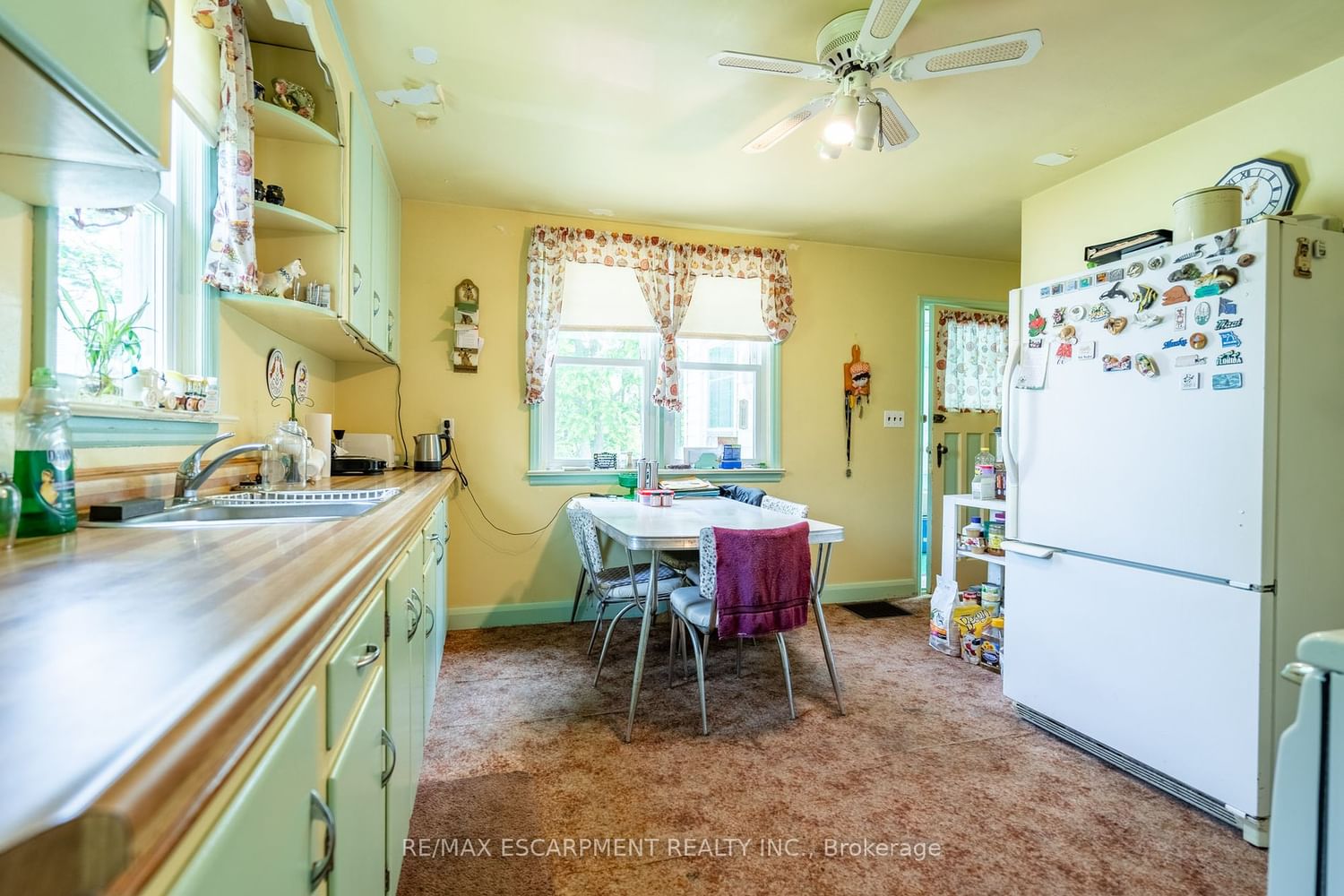 Listing Image 7