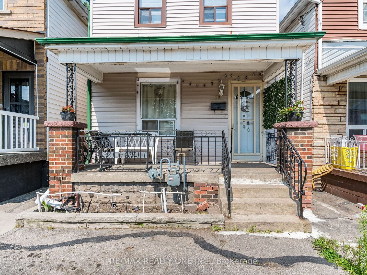 Listing Image 3