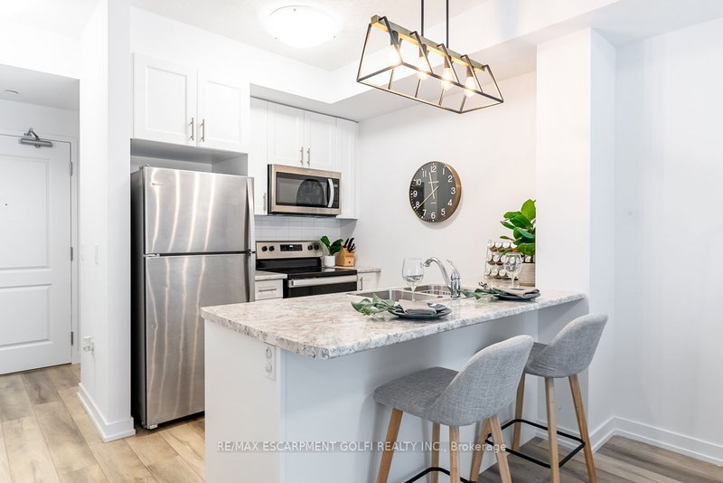 127 - 5055 Greenlane Rd N, Lincoln, L3J 2J3 | Image 2