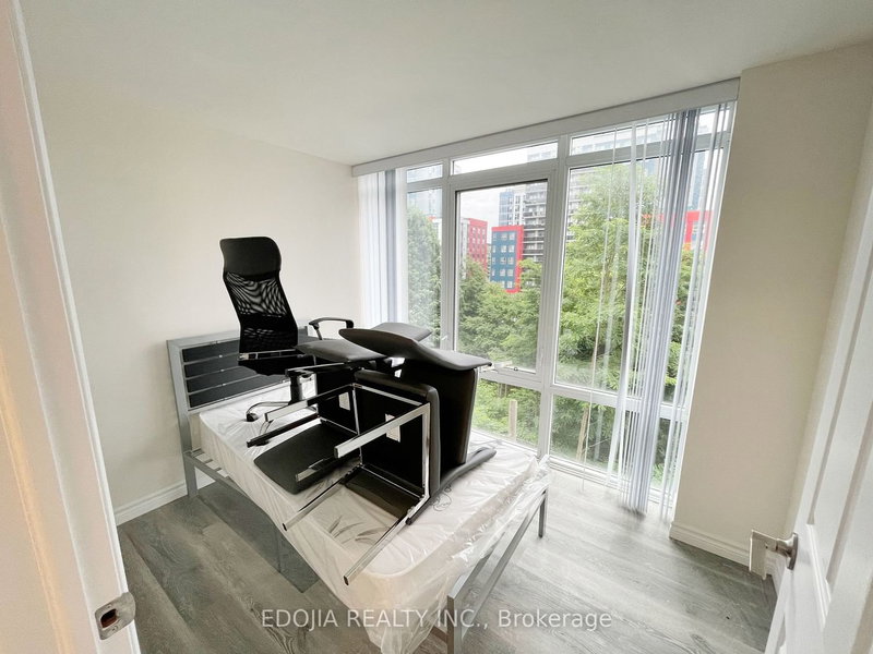 608 - 246 Lester St, Waterloo, N2L 3W5 | Image 3