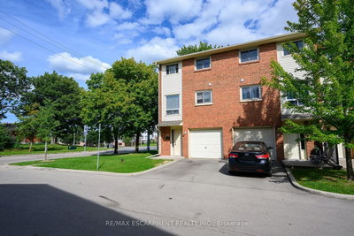Townhouse sold at 12-6 Loconder Drive, Hamilton, Ontario, L8W 1V8 - Randall - MLS: X6759986