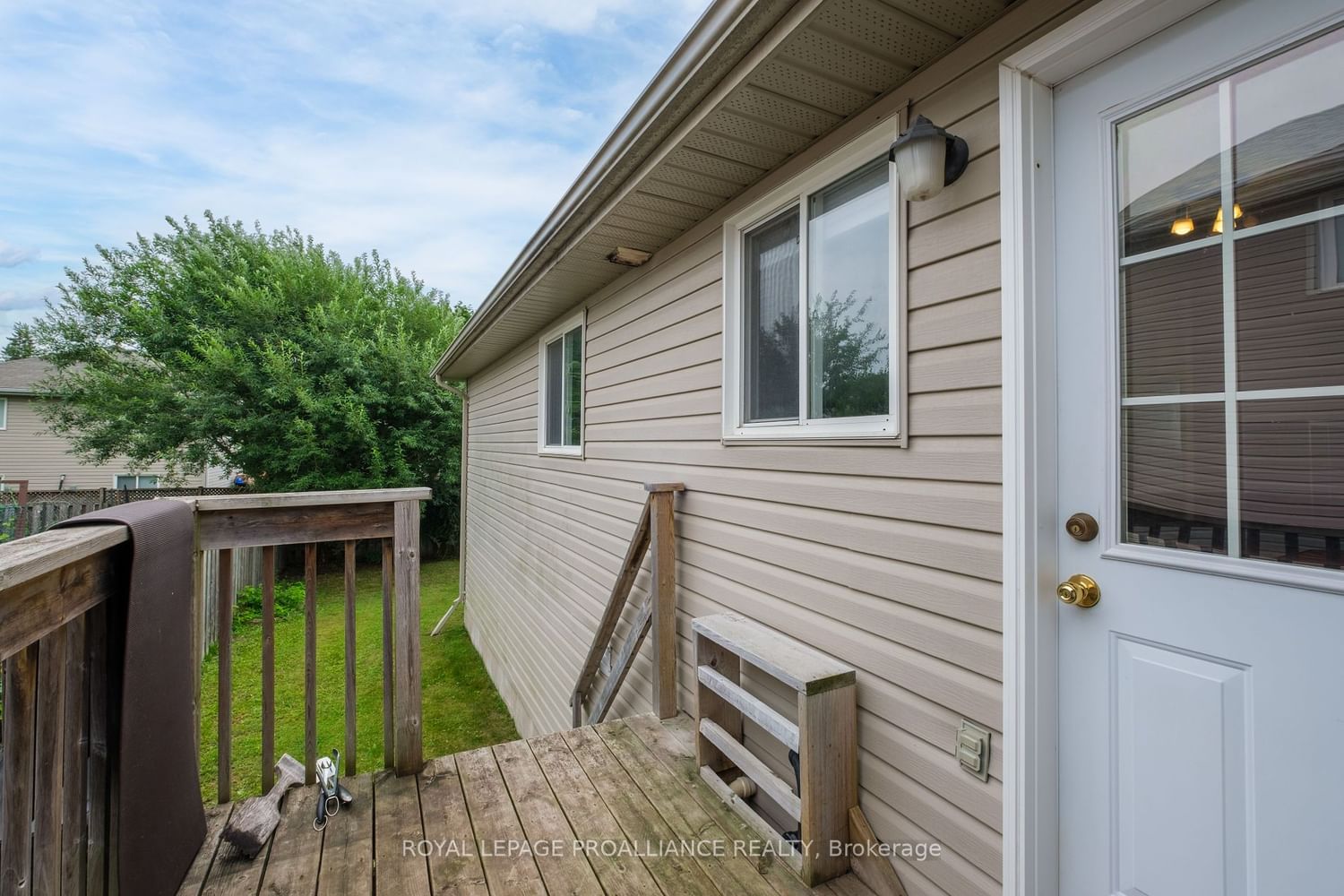 Listing Image 7