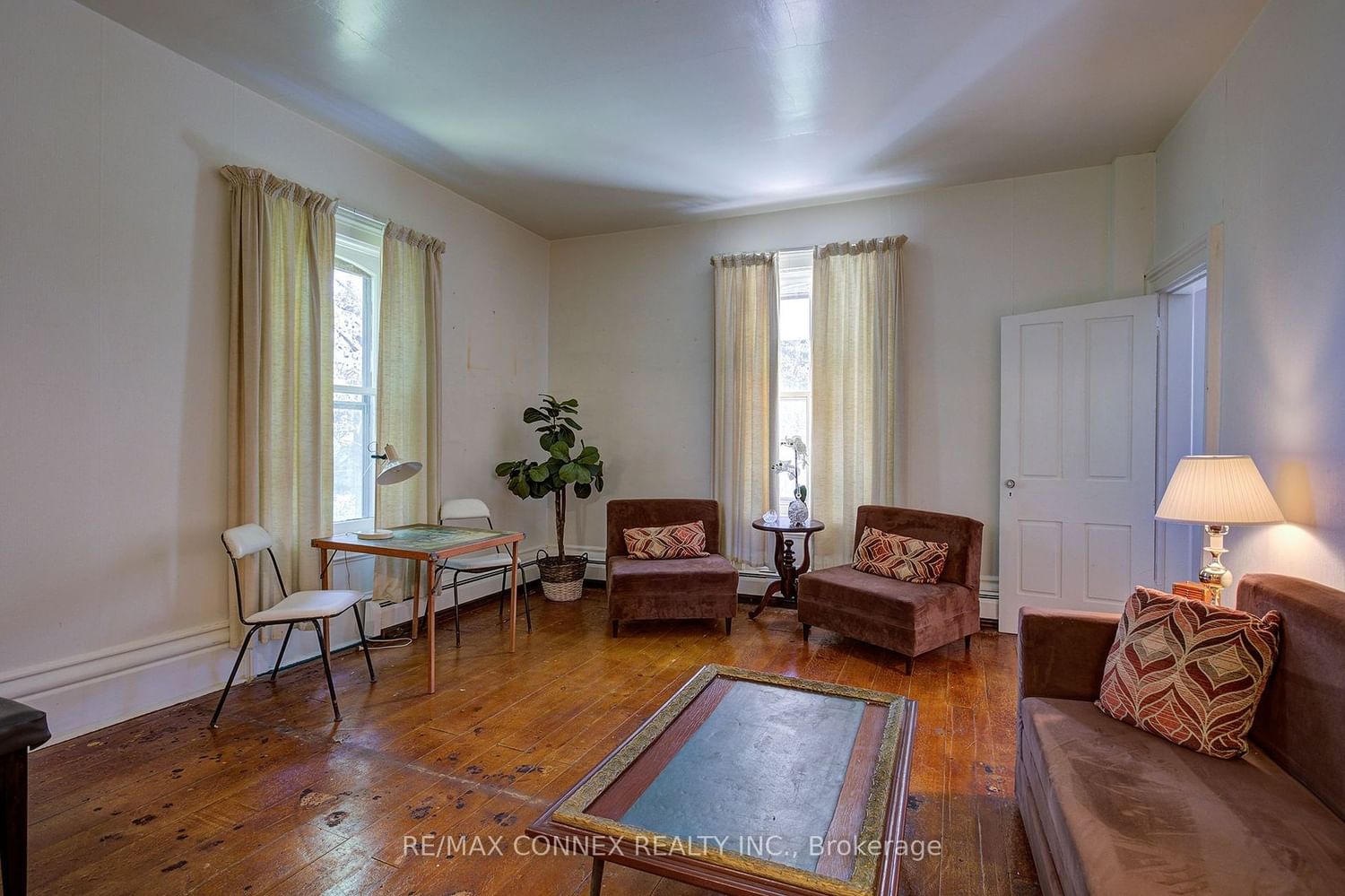 Listing Image 7