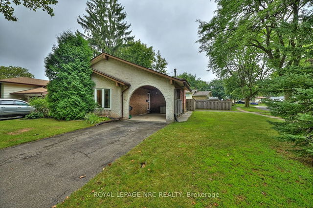 4484 Meadowvale Drive
