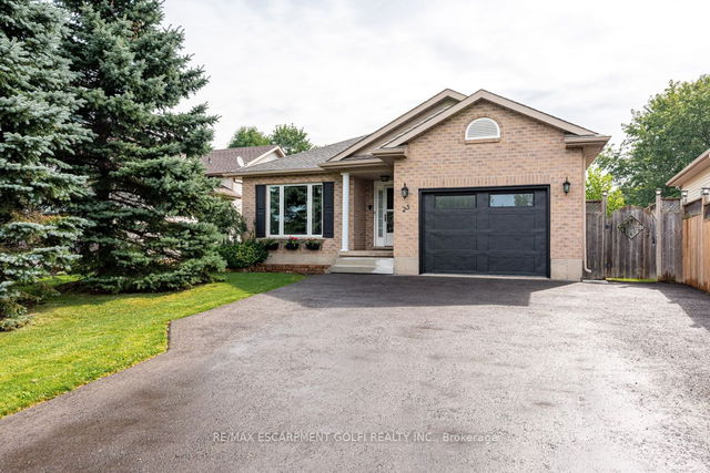 25 Oakdale Boulevard