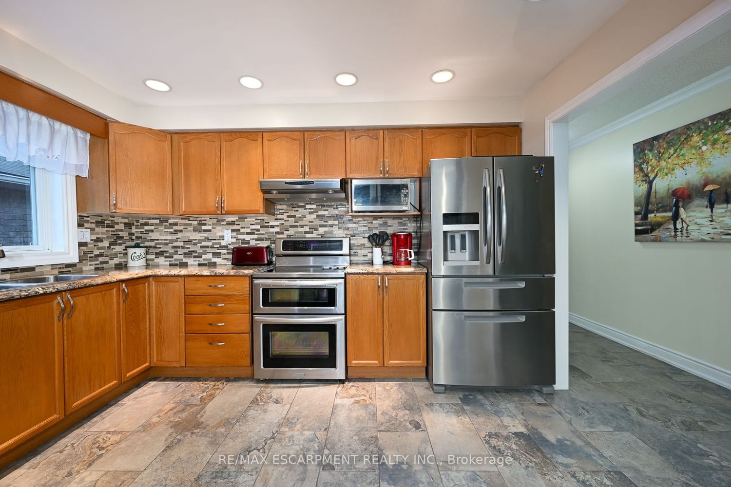 Listing Image 7