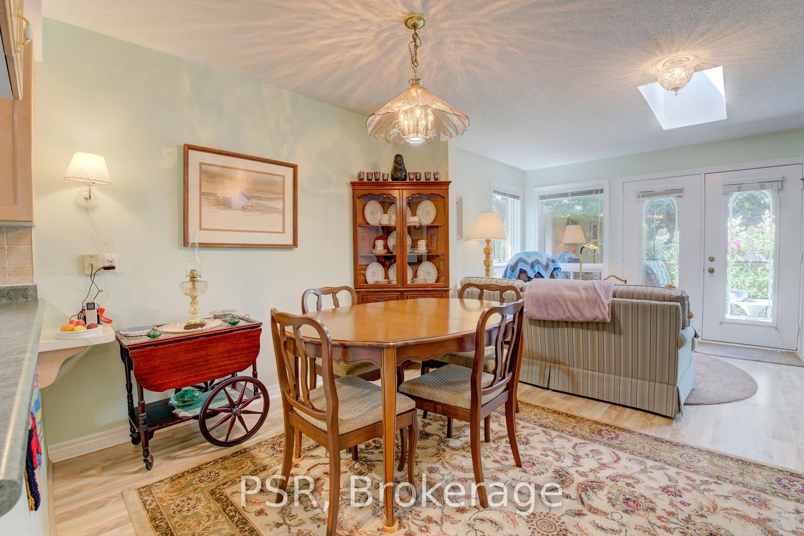 Listing Image 7