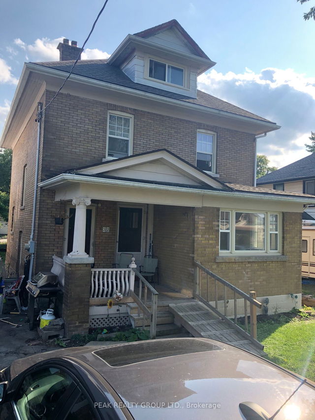 32 Almond Street