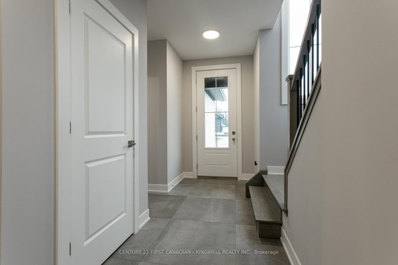 16 - 297 Whiting St, Ingersoll, N5C 2W5 | Image 2