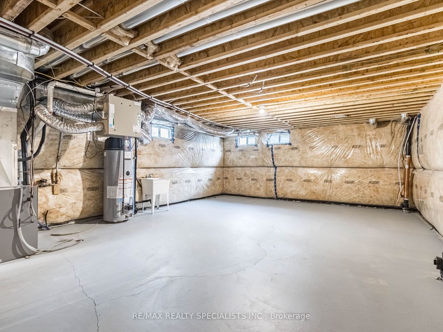 Listing Image 37