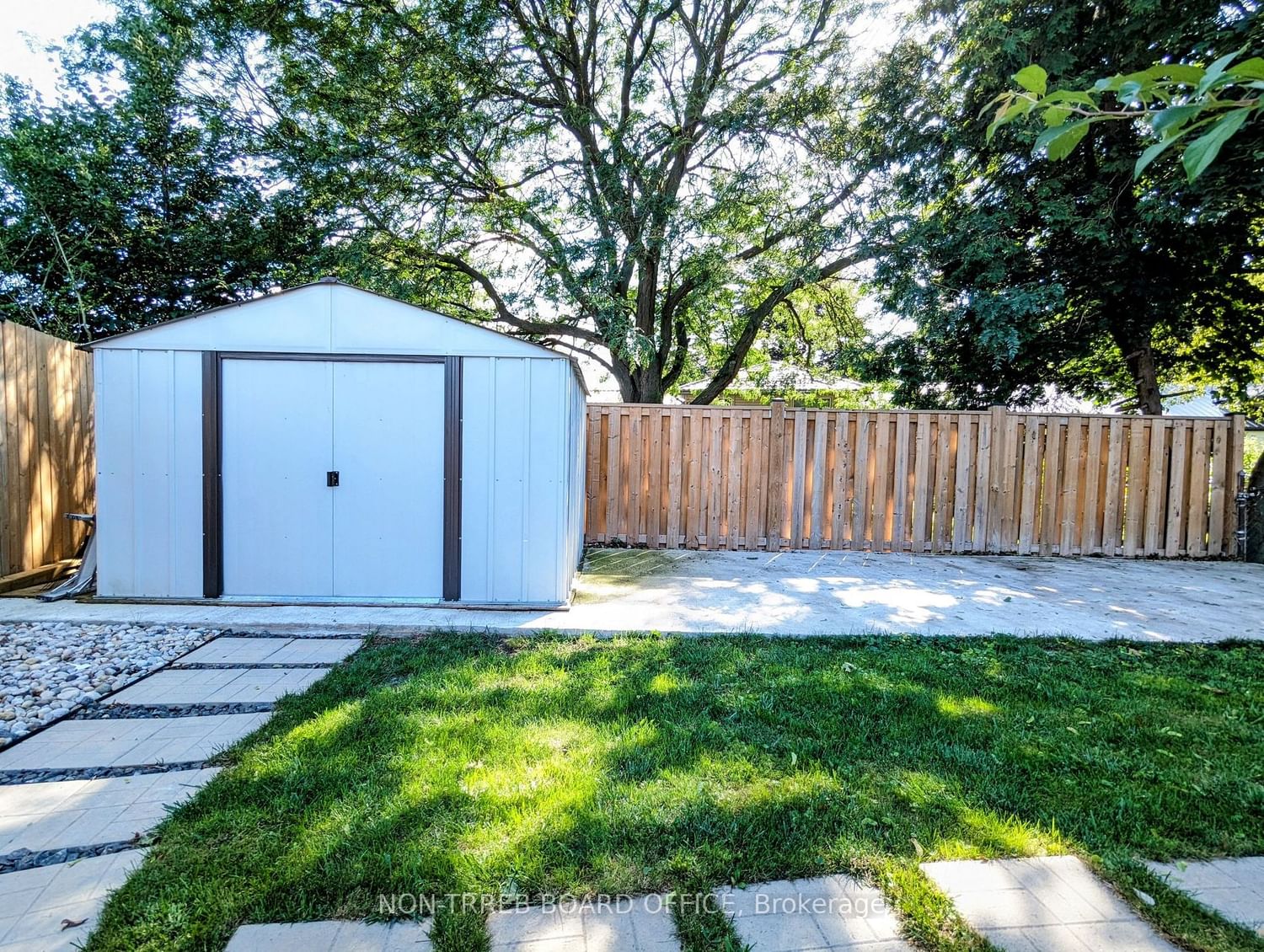 Listing Image 7