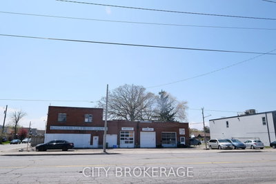 Commercial/Retail sold at 302 Queenston Road, Hamilton, Ontario, L8K 1H1 - Glenview - MLS: X6776600
