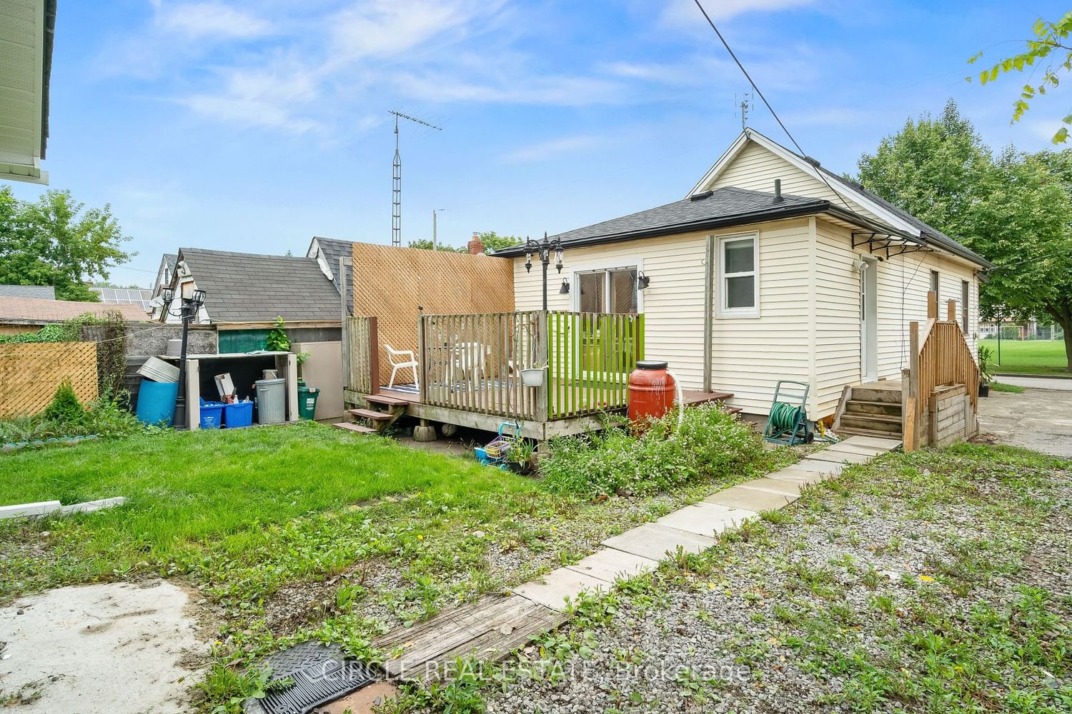 Listing Image 7