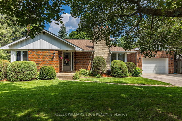 8 Howard Boulevard