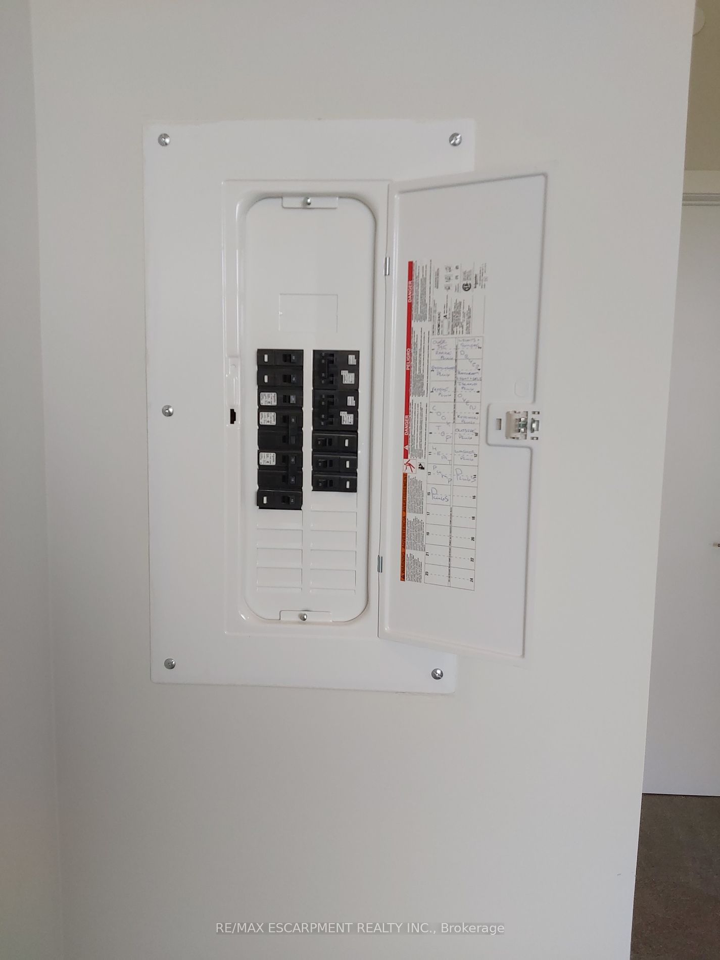Listing Image 21