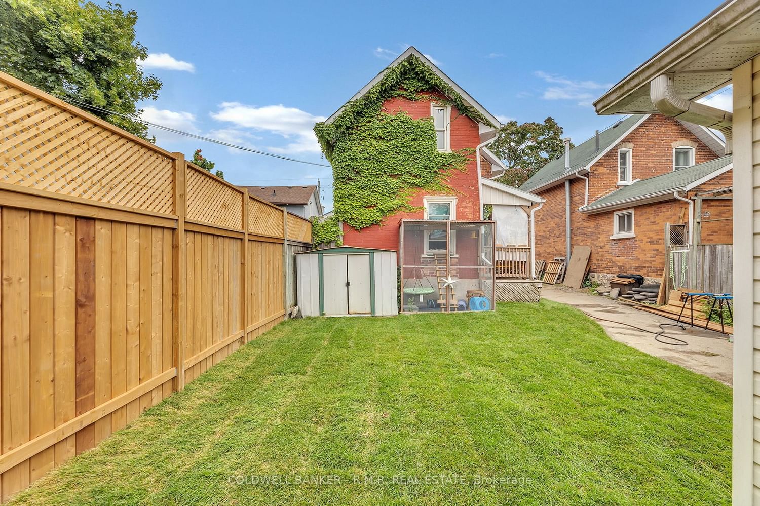 Listing photo 3