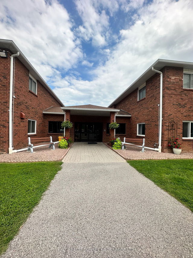 213 - 475 Parkhill Road