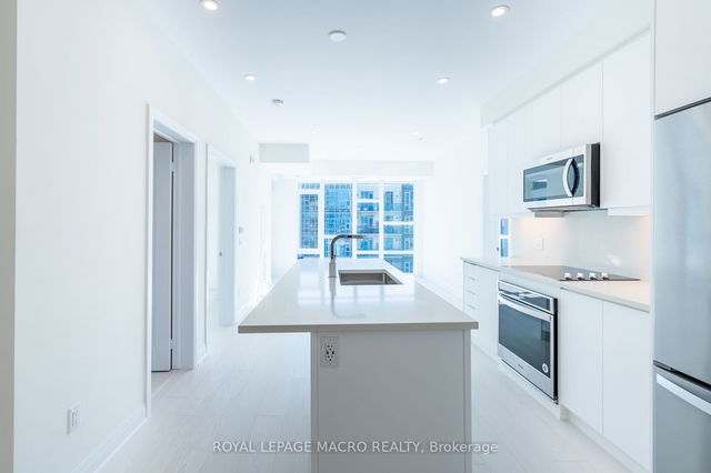 547 - 16 Concord Place
