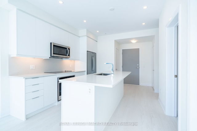 547 - 16 Concord Place