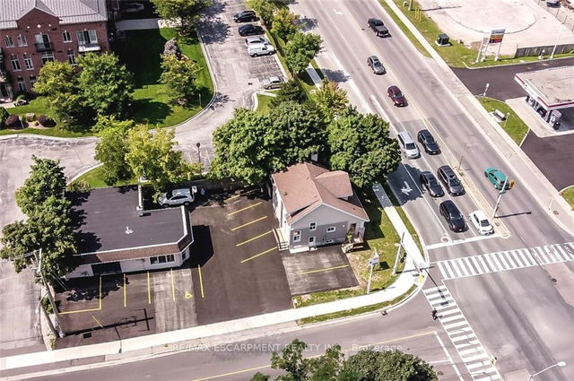 272 Dundas Street