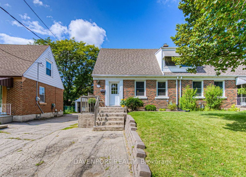 110 Lorne Cres, Kitchener, N2M 3Y5 | Image 2