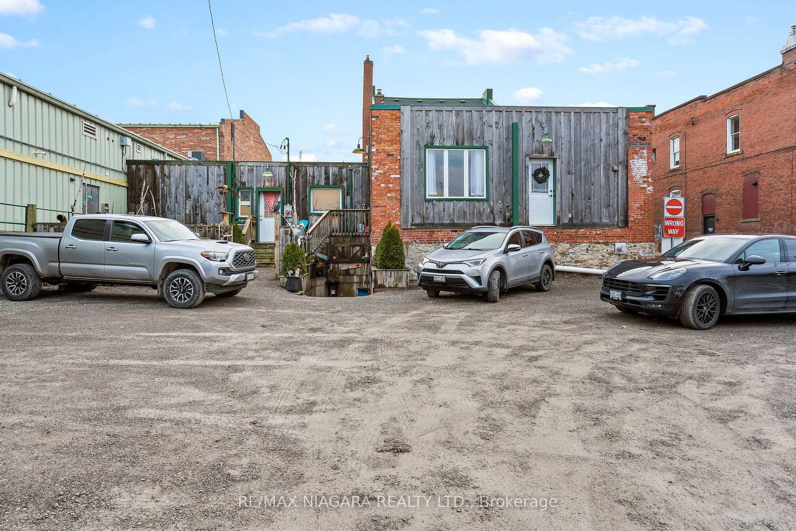 Listing Image 37