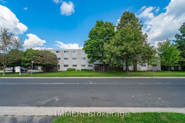 305 - 80 Breckenridge Drive