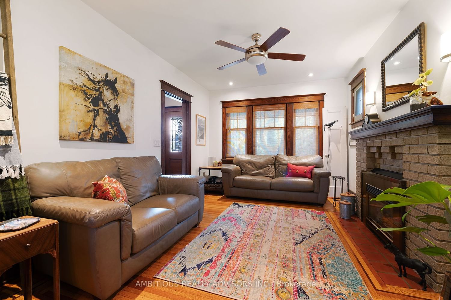 Listing Image 7