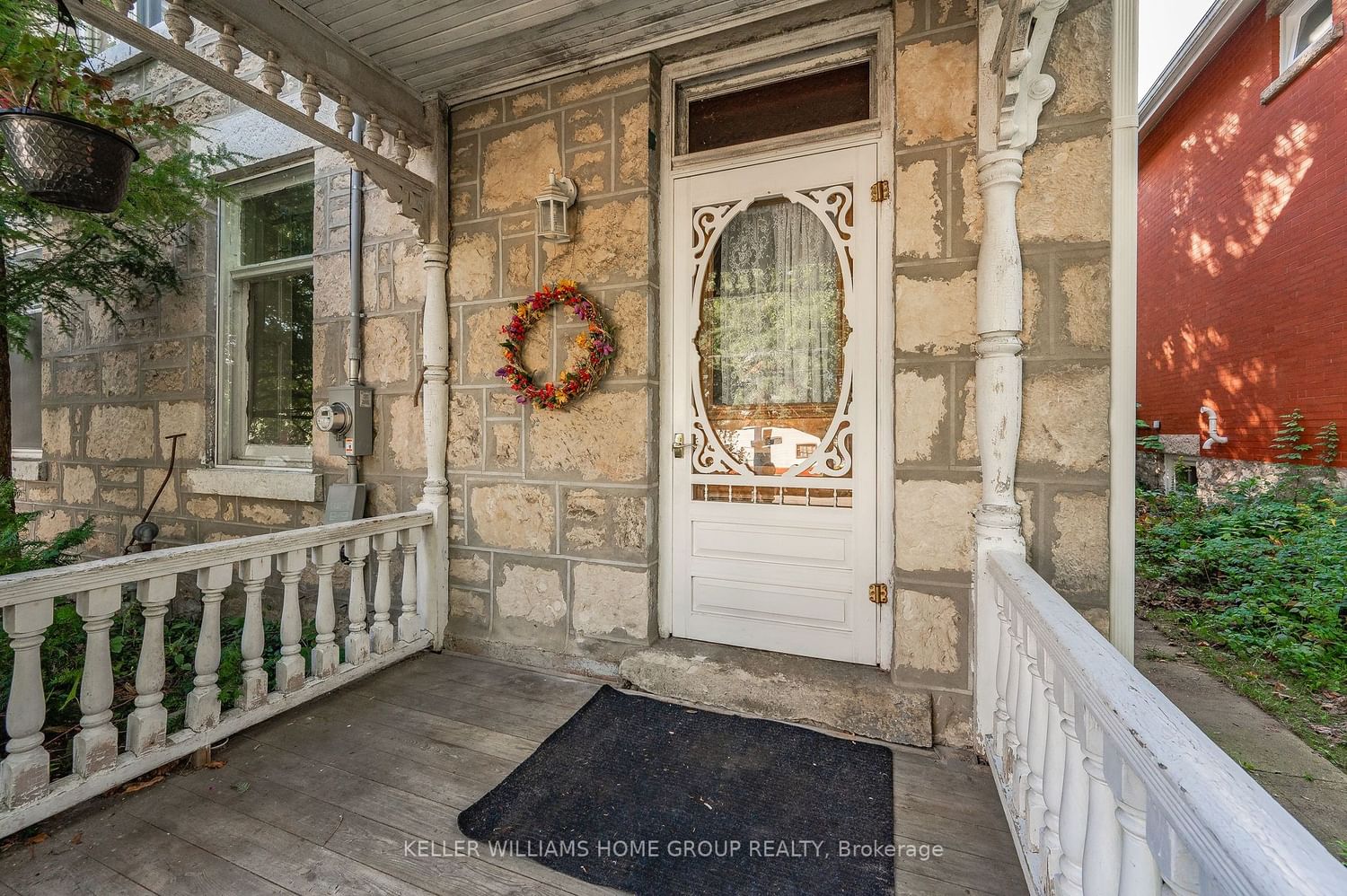 Listing Image 7