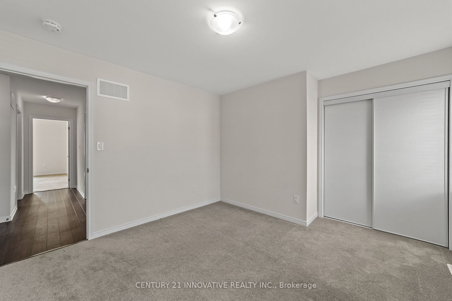 Listing Image 29
