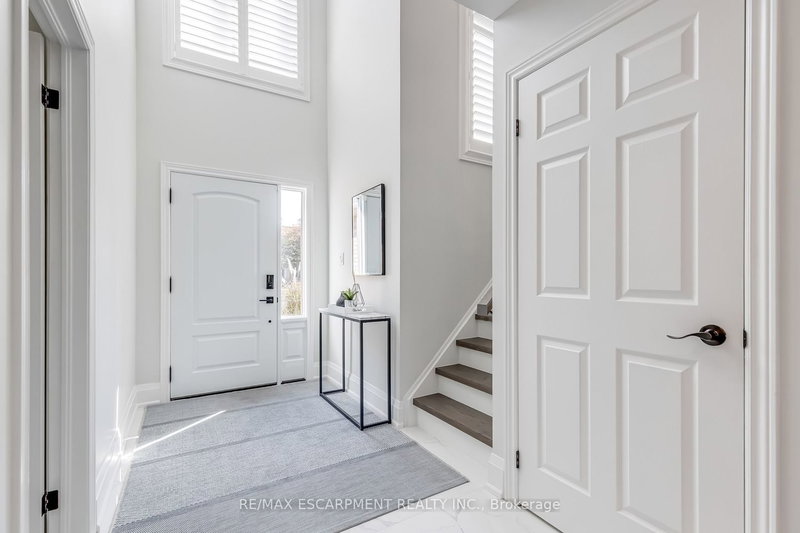 230 Appleby Rd, Hamilton, L9G 2V7 | Image 3