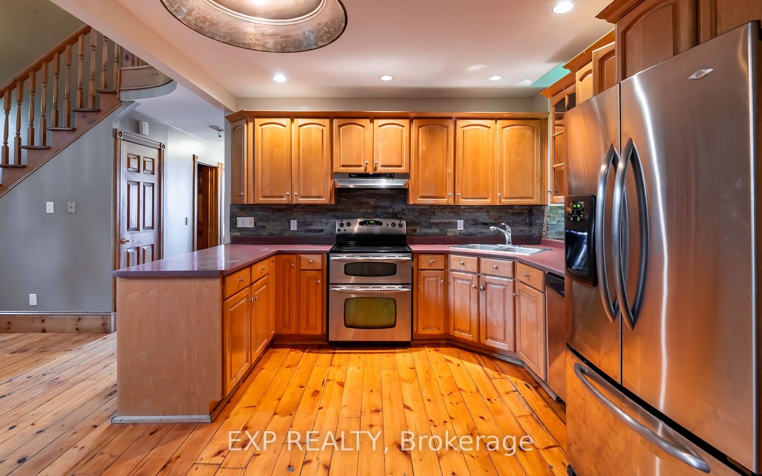 Listing Image 9