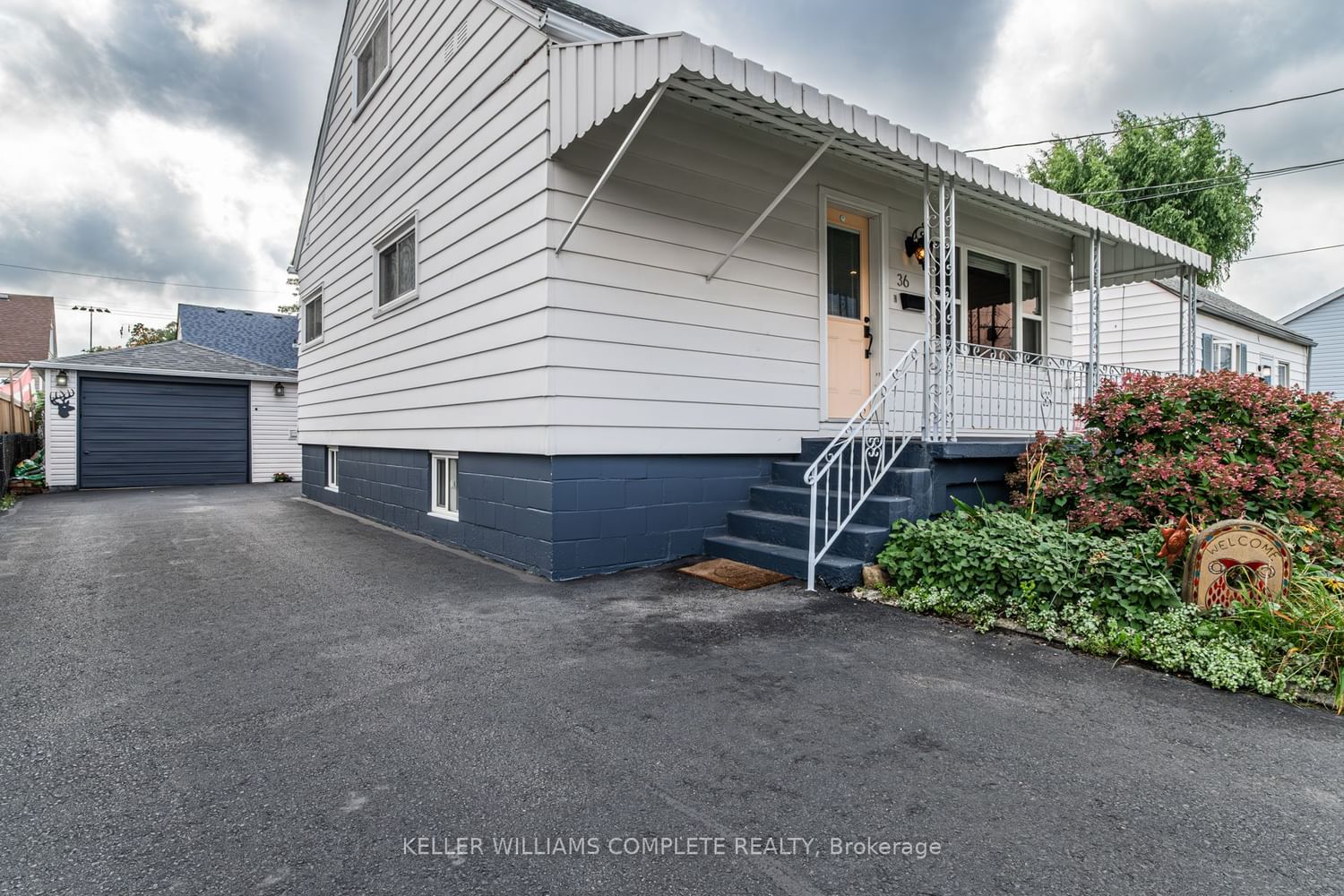 Listing Image 3