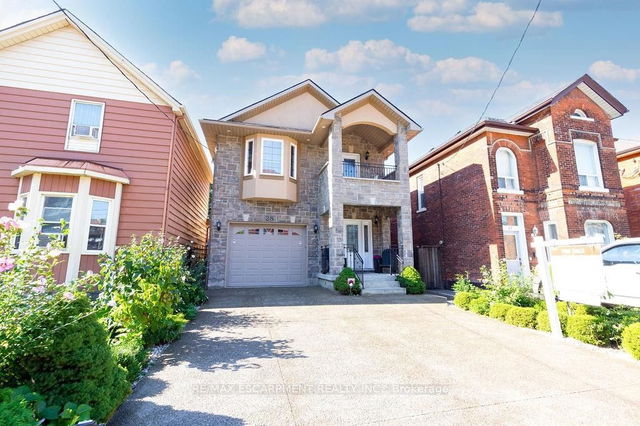 28 Aikman Avenue