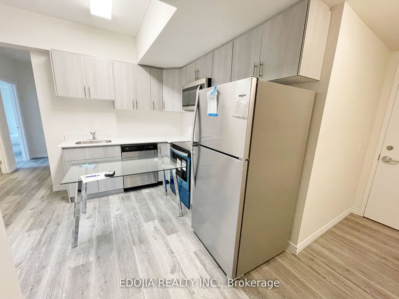 608 - 246 Lester St, Waterloo, N2L 3W5 | Image 2