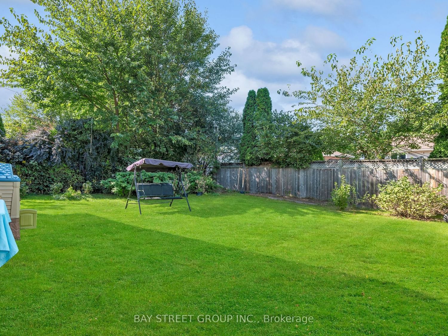 Listing Image 7