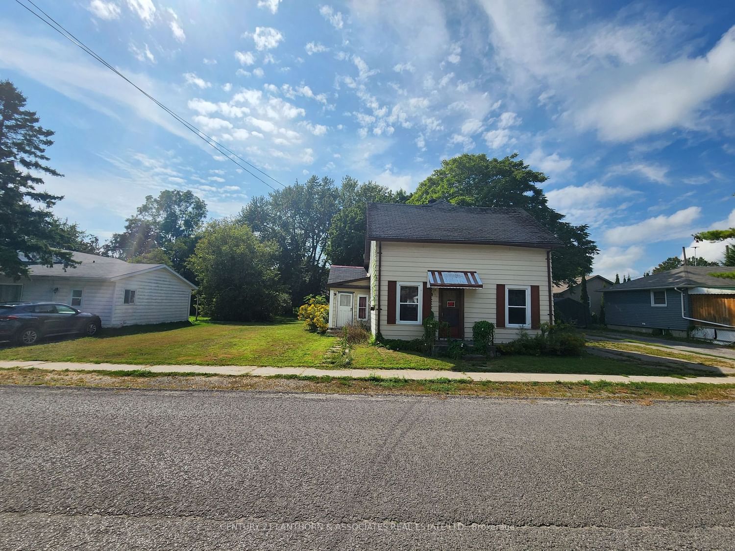 Listing Image 7